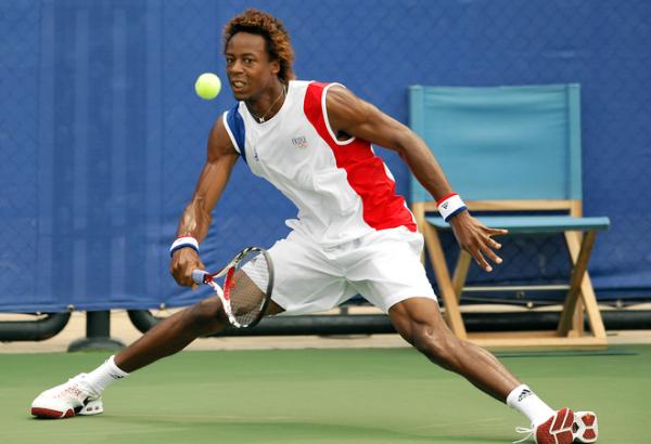 Hanescu il va intalni in turul 2 de la Beijing pe franceul Monfils